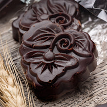 Honey Chocolate hearts made with raw local honey and organic cacao